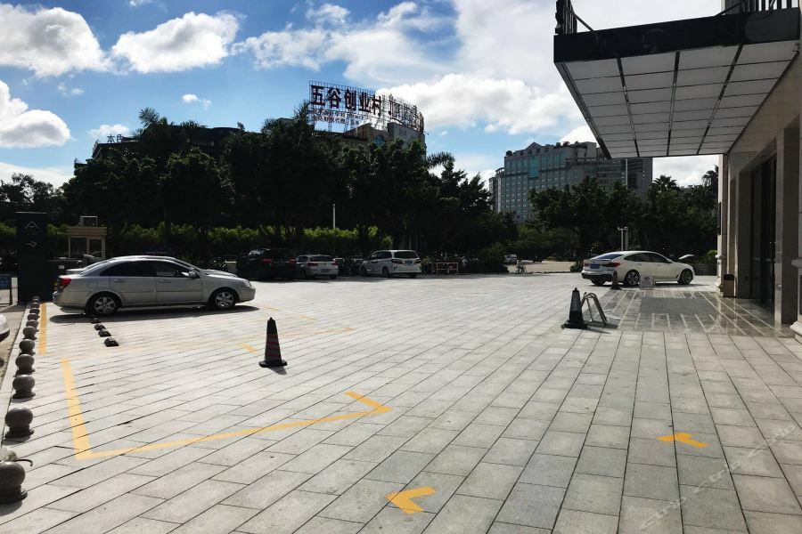 Atour Hotel Maoming Exterior foto